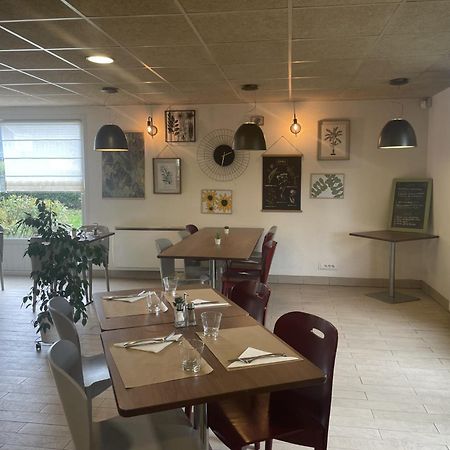 Campanile Mulhouse - Illzach Ile Napoleon Hotel Bagian luar foto