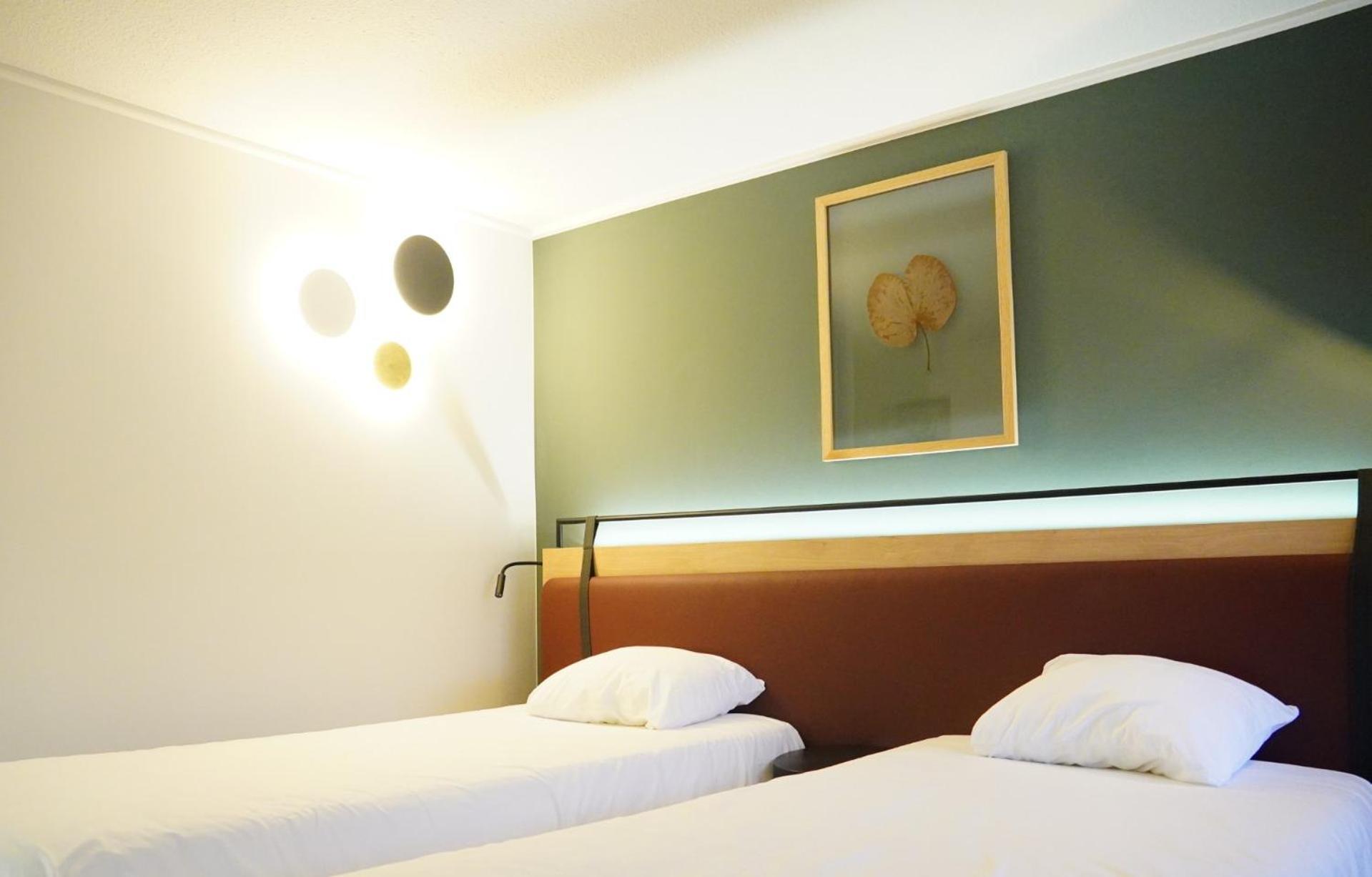 Campanile Mulhouse - Illzach Ile Napoleon Hotel Bagian luar foto