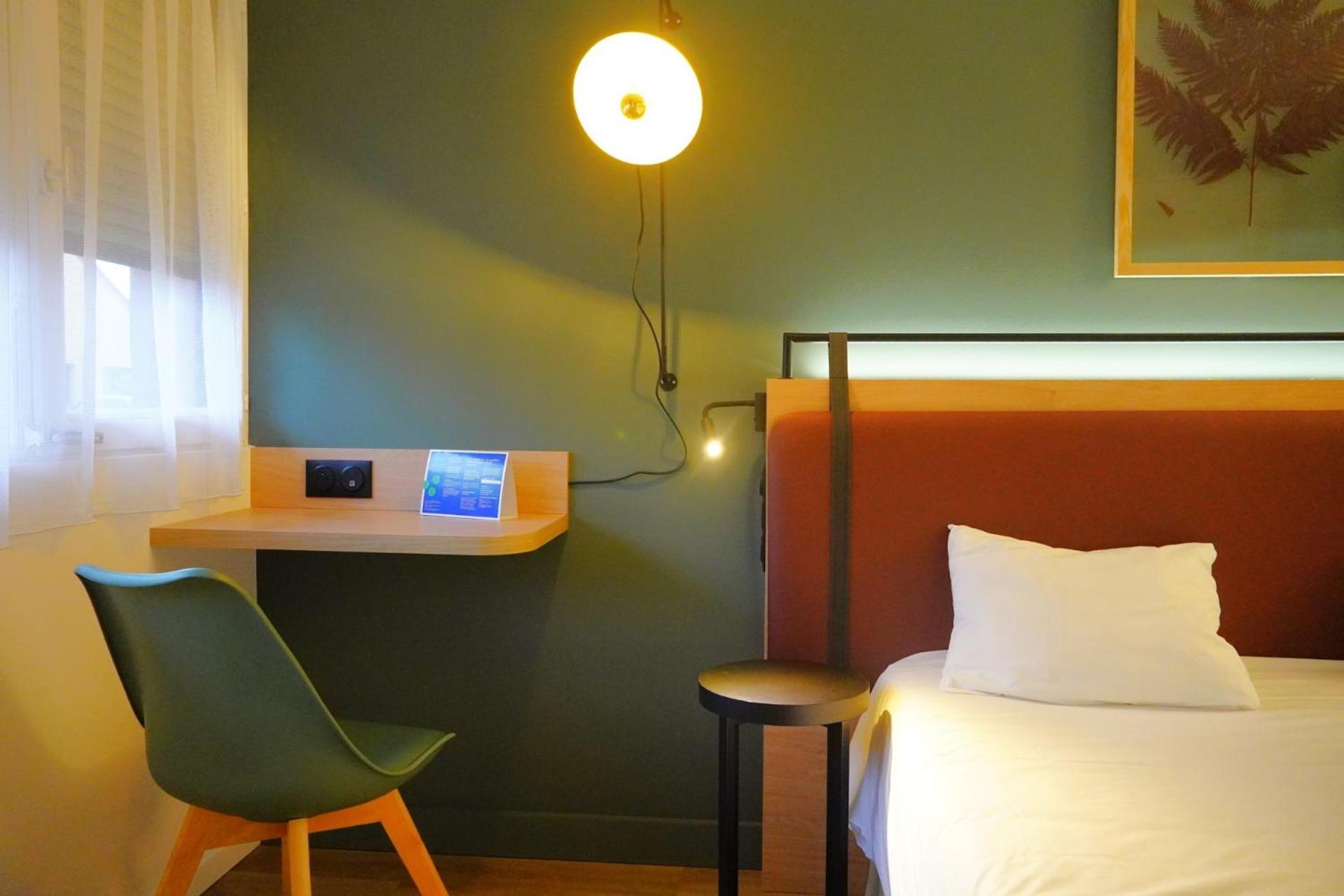 Campanile Mulhouse - Illzach Ile Napoleon Hotel Bagian luar foto
