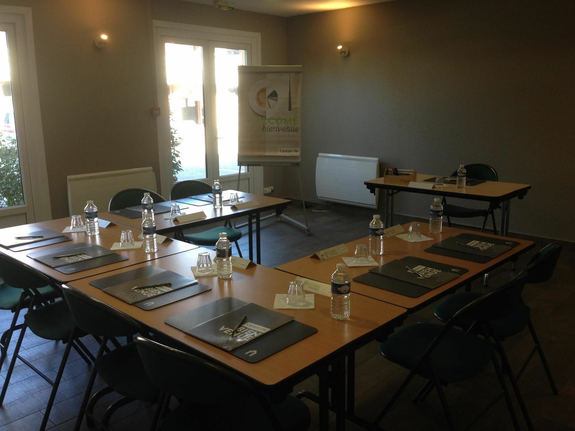 Campanile Mulhouse - Illzach Ile Napoleon Hotel Bagian luar foto